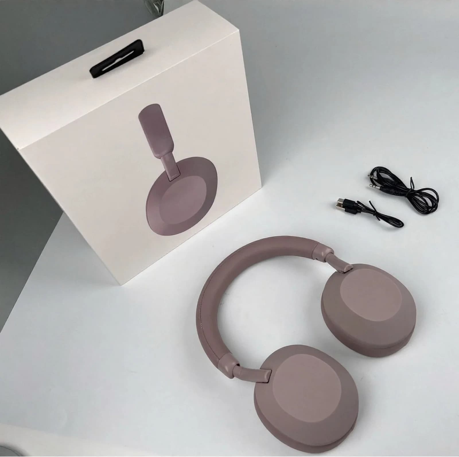 Bezdrôtové Bluetooth slúchadlá cez uši s aktívnym potlačením hluku a stereo zvukom