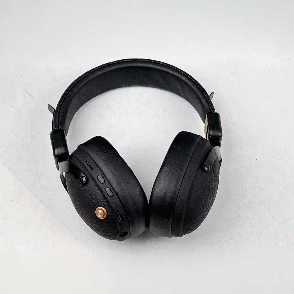 Retro bezdrôtové slúchadlá s Bluetooth 5.4 a dlhou výdržou batérie